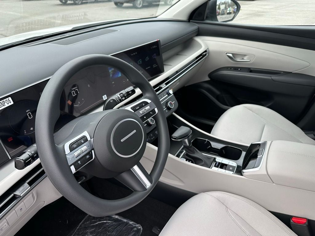 2026 Hyundai TUCSON SE FWD