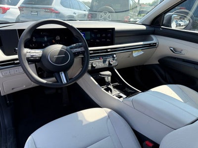 2025 Hyundai TUCSON SE