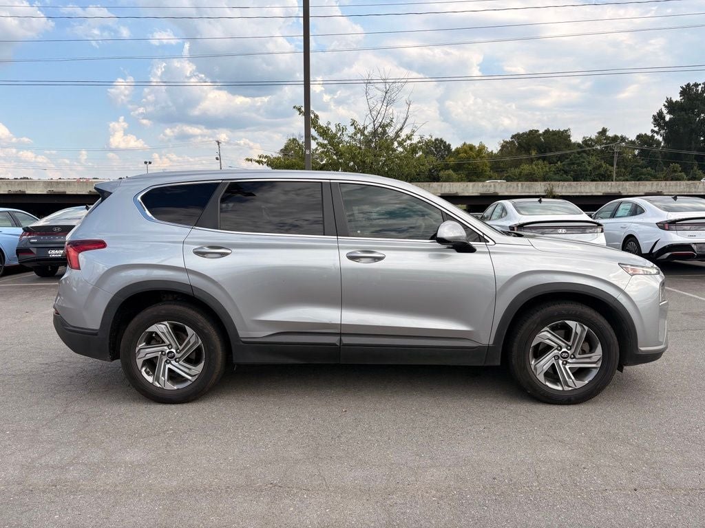 2022 Hyundai SANTA FE SE