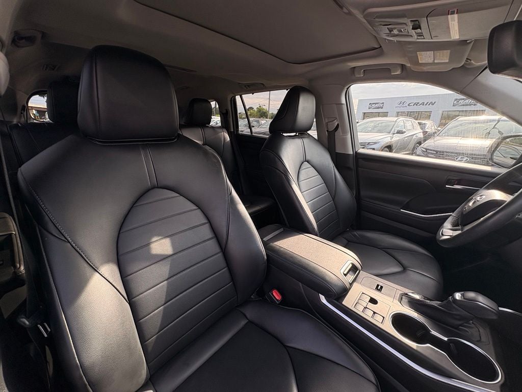 2023 Toyota Highlander Hybrid XLE