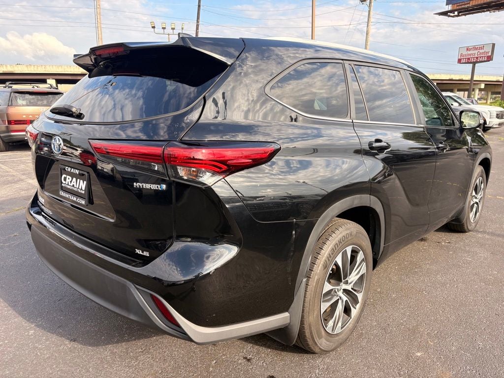 2023 Toyota Highlander Hybrid XLE
