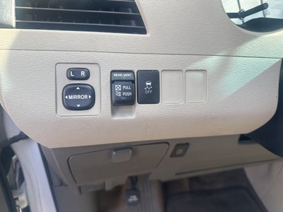 2012 Toyota Sienna Base 7 Passenger