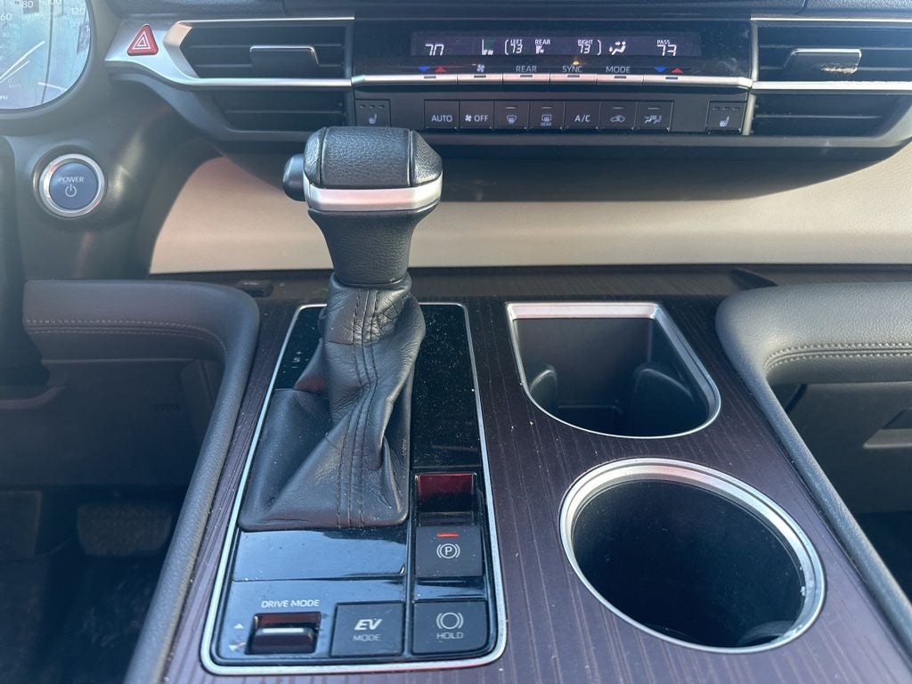 2021 Toyota Sienna XLE 8 Passenger