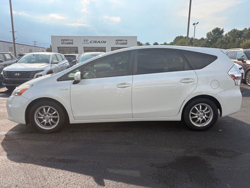 2013 Toyota Prius v Two