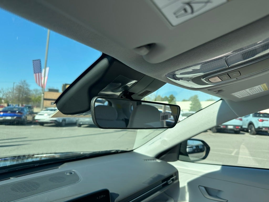 2026 Hyundai KONA SE FWD