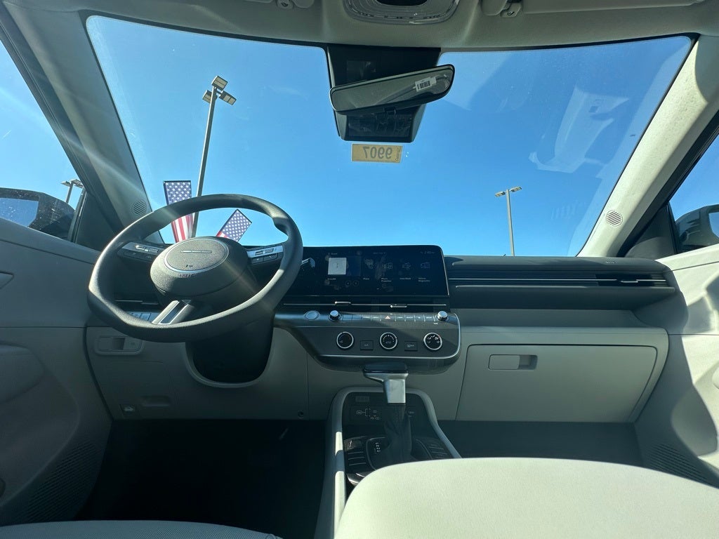 2026 Hyundai KONA SE FWD