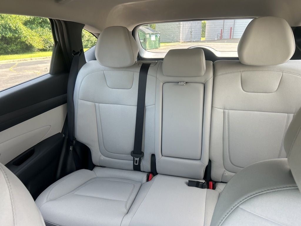 2026 Hyundai TUCSON HYBRID Blue SE