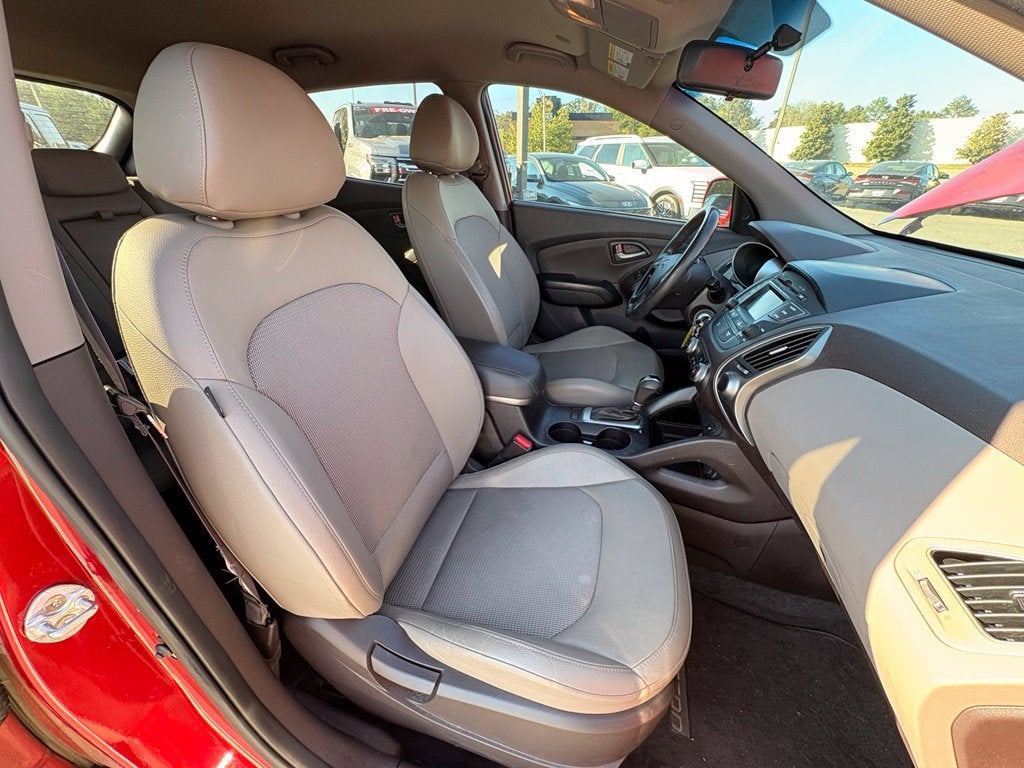 2015 Hyundai TUCSON SE