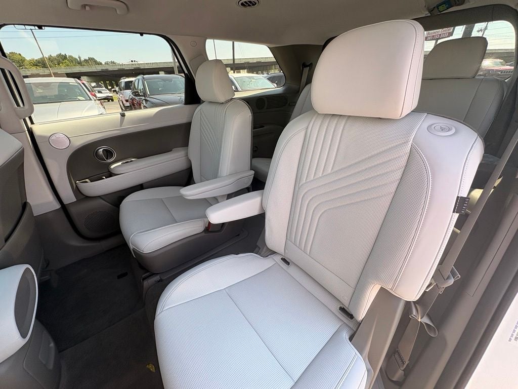 2027 Hyundai PALISADE SEL 7 Passenger