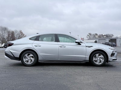 2026 Hyundai SONATA SE