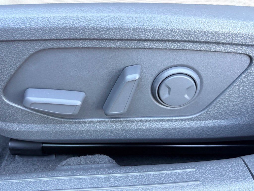 2027 Hyundai SONATA HYBRID SEL