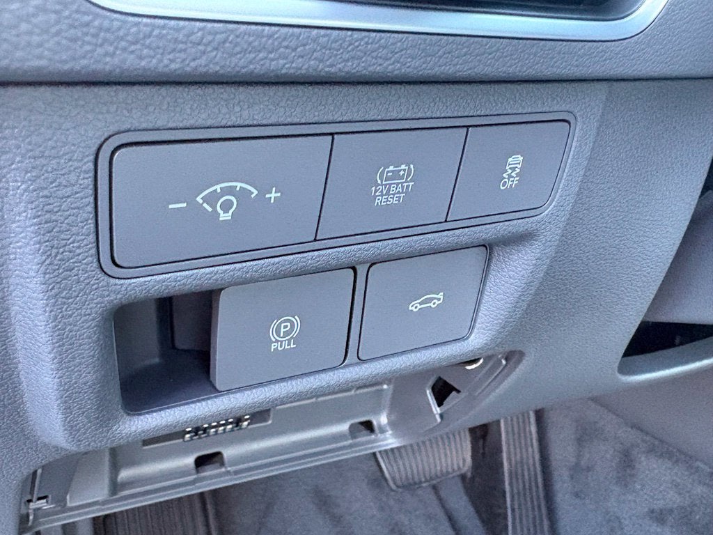 2027 Hyundai SONATA HYBRID SEL