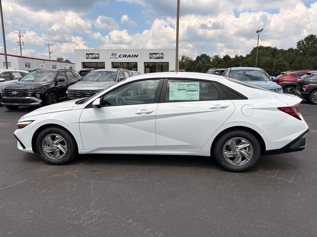 2026 Hyundai ELANTRA SE
