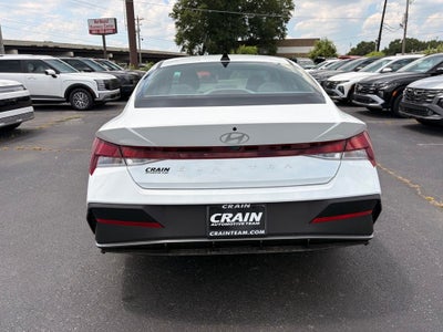 2026 Hyundai ELANTRA SE