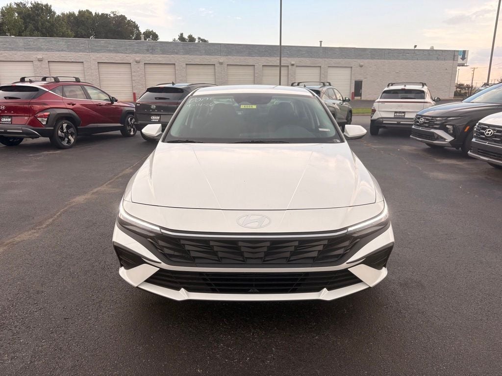2026 Hyundai ELANTRA SE