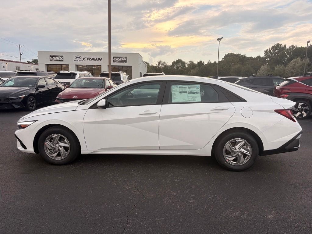 2026 Hyundai ELANTRA SE