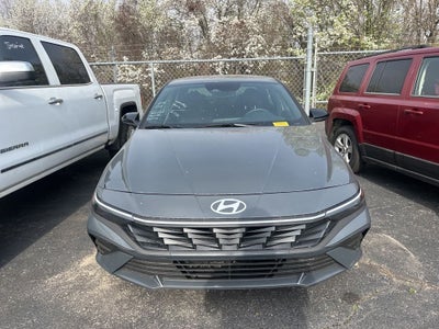 2025 Hyundai ELANTRA SEL Sport
