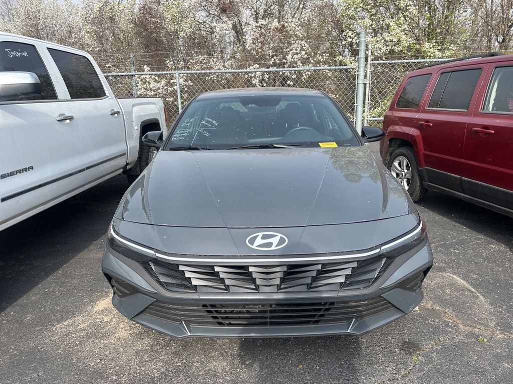 2025 Hyundai ELANTRA SEL Sport