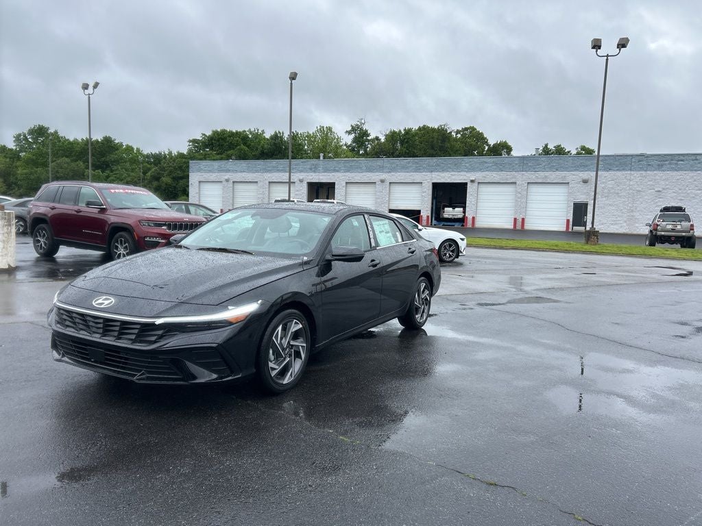 2026 Hyundai ELANTRA Limited