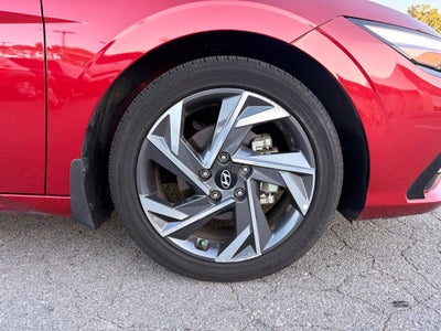2025 Hyundai ELANTRA Limited