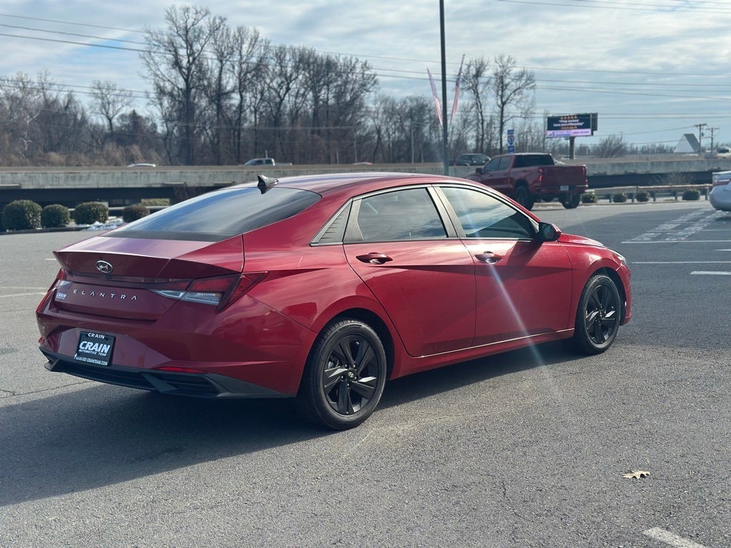 2021 Hyundai ELANTRA SEL