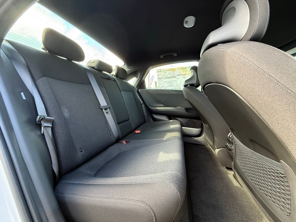 2025 Hyundai IONIQ 6 SE