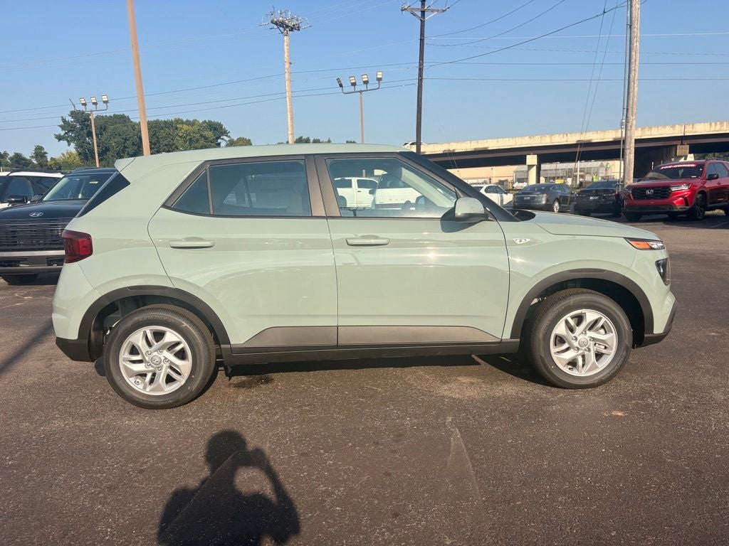 2026 Hyundai VENUE SE