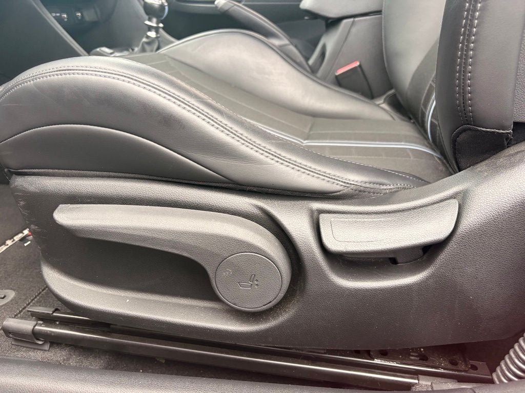 2022 Hyundai VELOSTER N Base
