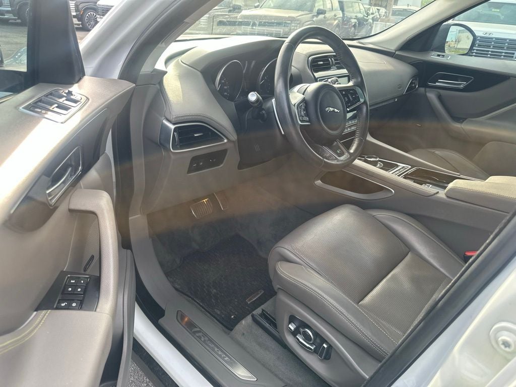 2018 Jaguar F-PACE 35t R-Sport