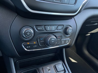 2021 Jeep Cherokee Altitude