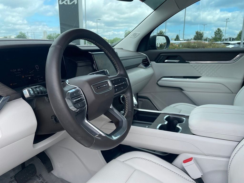 2024 GMC Acadia Denali
