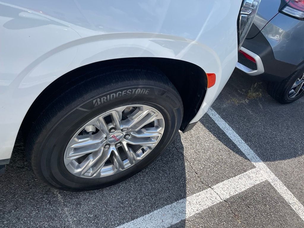 2022 GMC Yukon SLT Premium Luxury Package-Clean Carfax