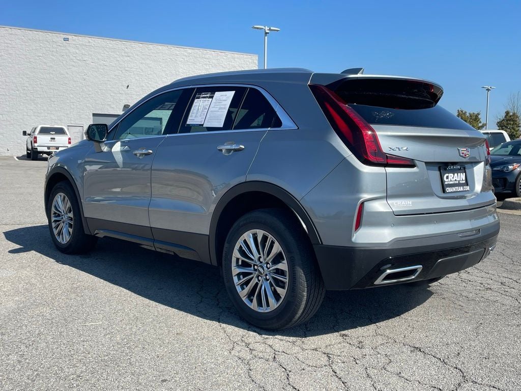 2025 Cadillac XT4 Premium Luxury