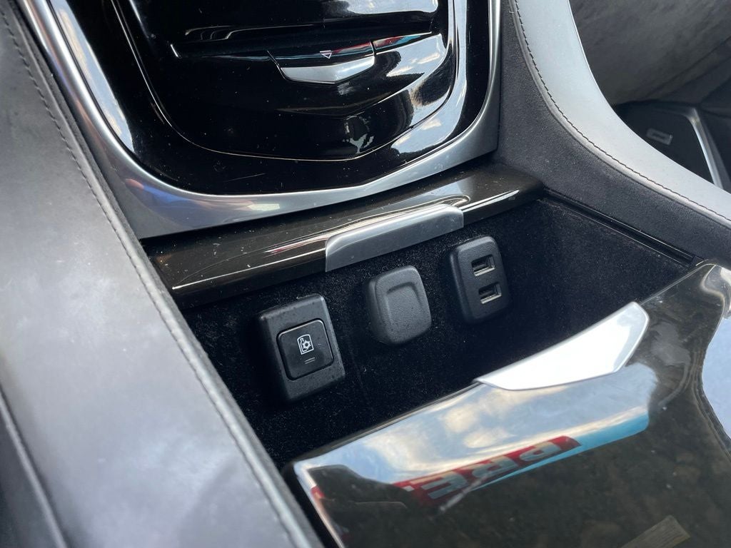 2020 Cadillac Escalade Platinum Edition