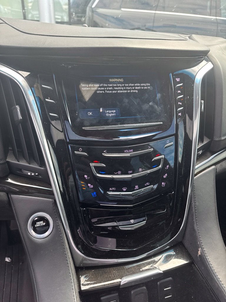 2018 Cadillac Escalade Platinum Edition