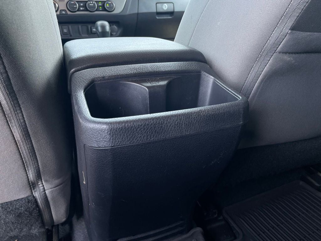 2022 Toyota Tacoma SR V6