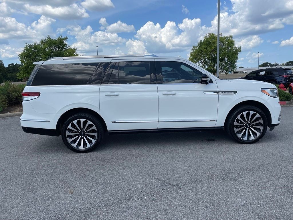 2023 Lincoln Navigator L Reserve