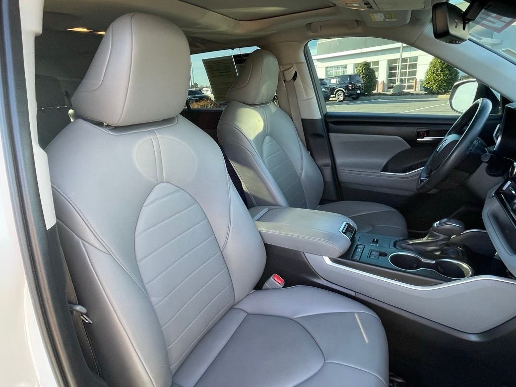 2021 Toyota Highlander Hybrid XLE