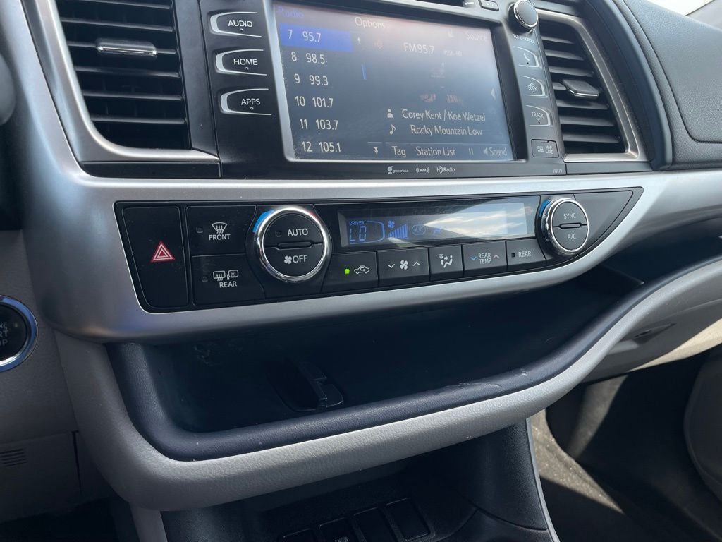 2017 Toyota Highlander XLE