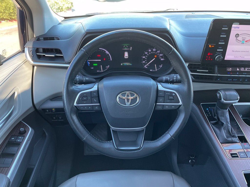 2021 Toyota Sienna XLE 8 Passenger