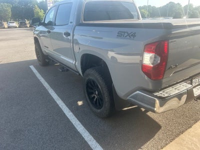 2018 Toyota Tundra SR5