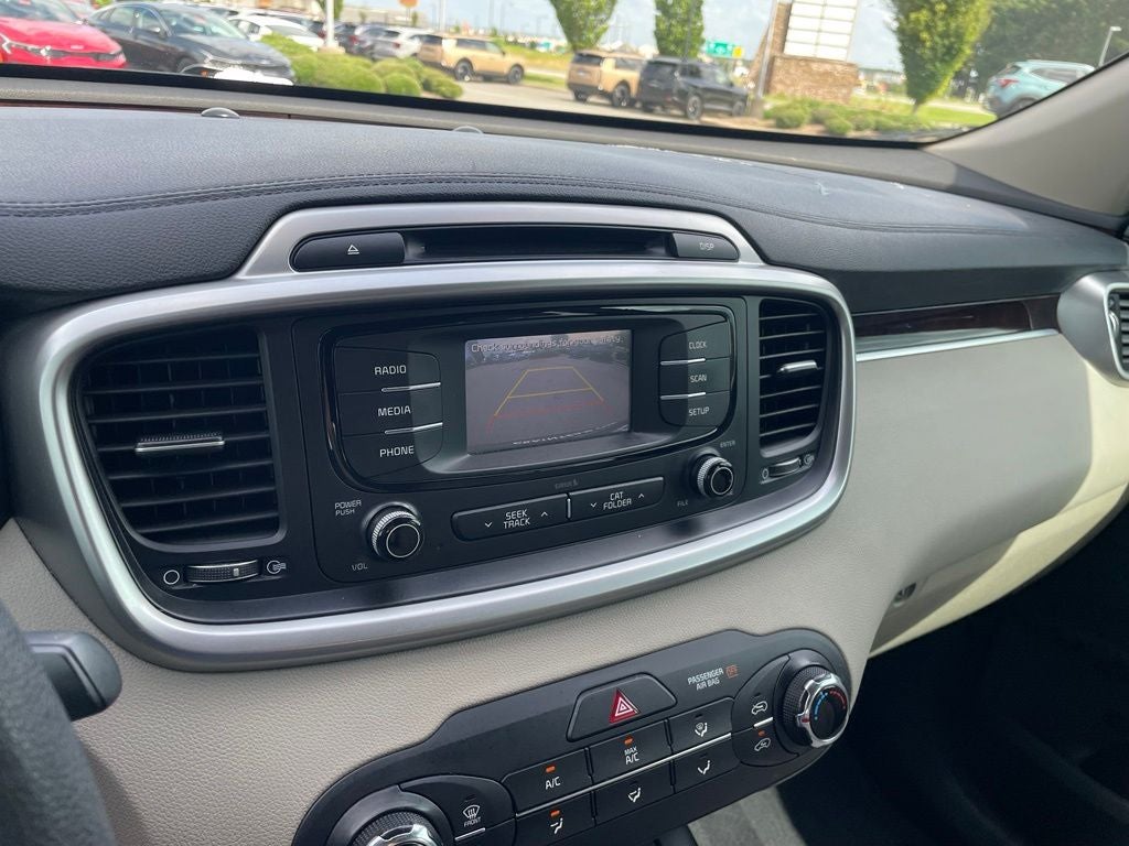 2016 Kia Sorento LX