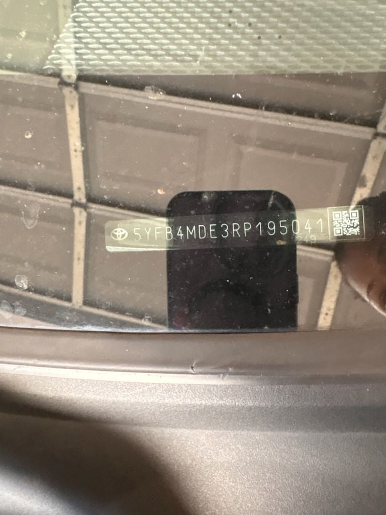 2024 Toyota Corolla LE