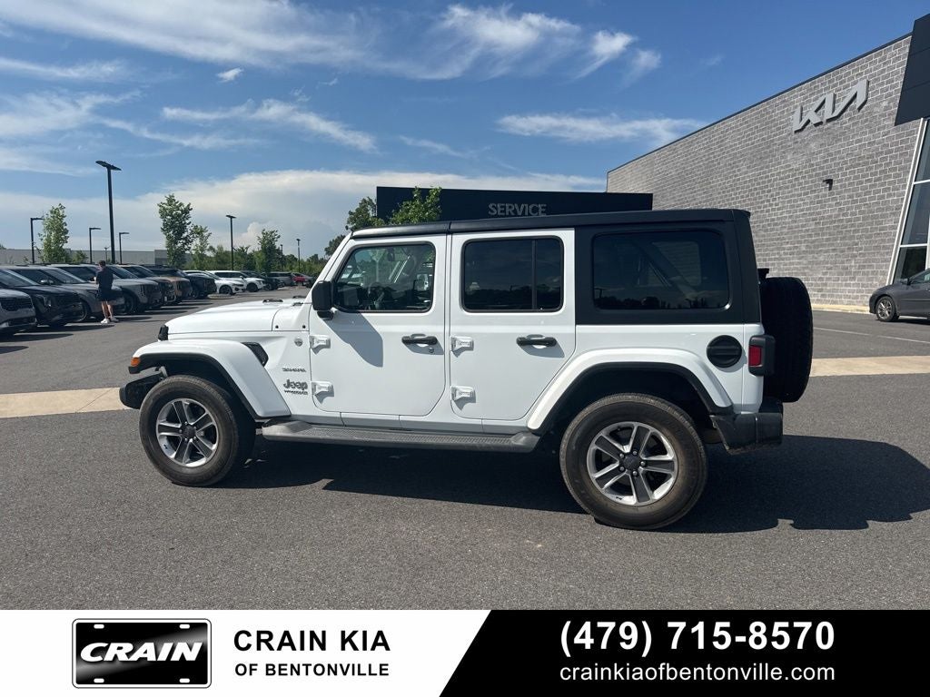 2018 Jeep Wrangler Unlimited Sahara - 4WD / CLEAN CARFAX / ONE OWNER