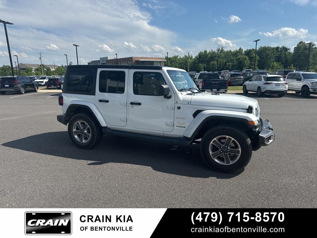 2018 Jeep Wrangler Unlimited Sahara - 4WD / CLEAN CARFAX / ONE OWNER