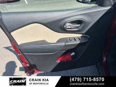 2016 Jeep Cherokee Latitude - CLEAN CARFAX