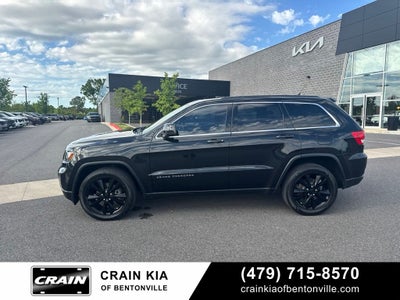 2013 Jeep Grand Cherokee Laredo - 4WD / SUNROOF