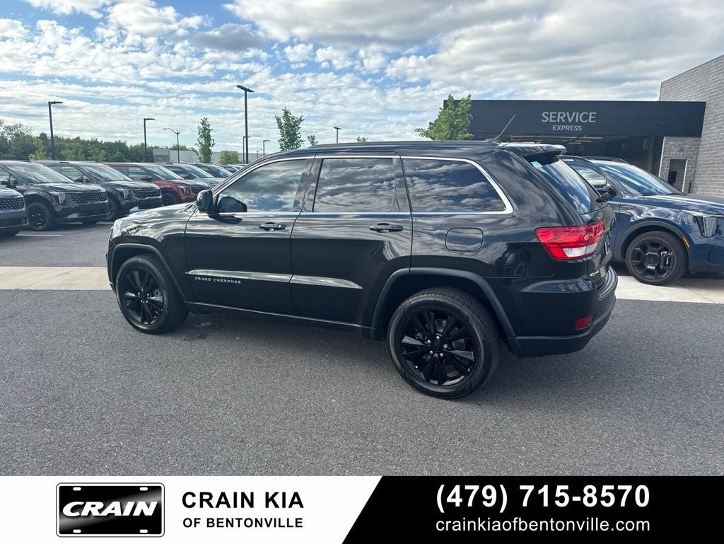 2013 Jeep Grand Cherokee Laredo - 4WD / SUNROOF