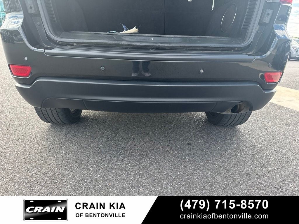 2013 Jeep Grand Cherokee Laredo - 4WD / SUNROOF