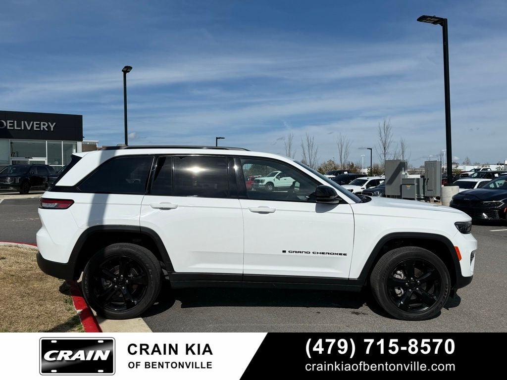 2023 Jeep Grand Cherokee Altitude X - 4WD / CARFAX ONE OWNER